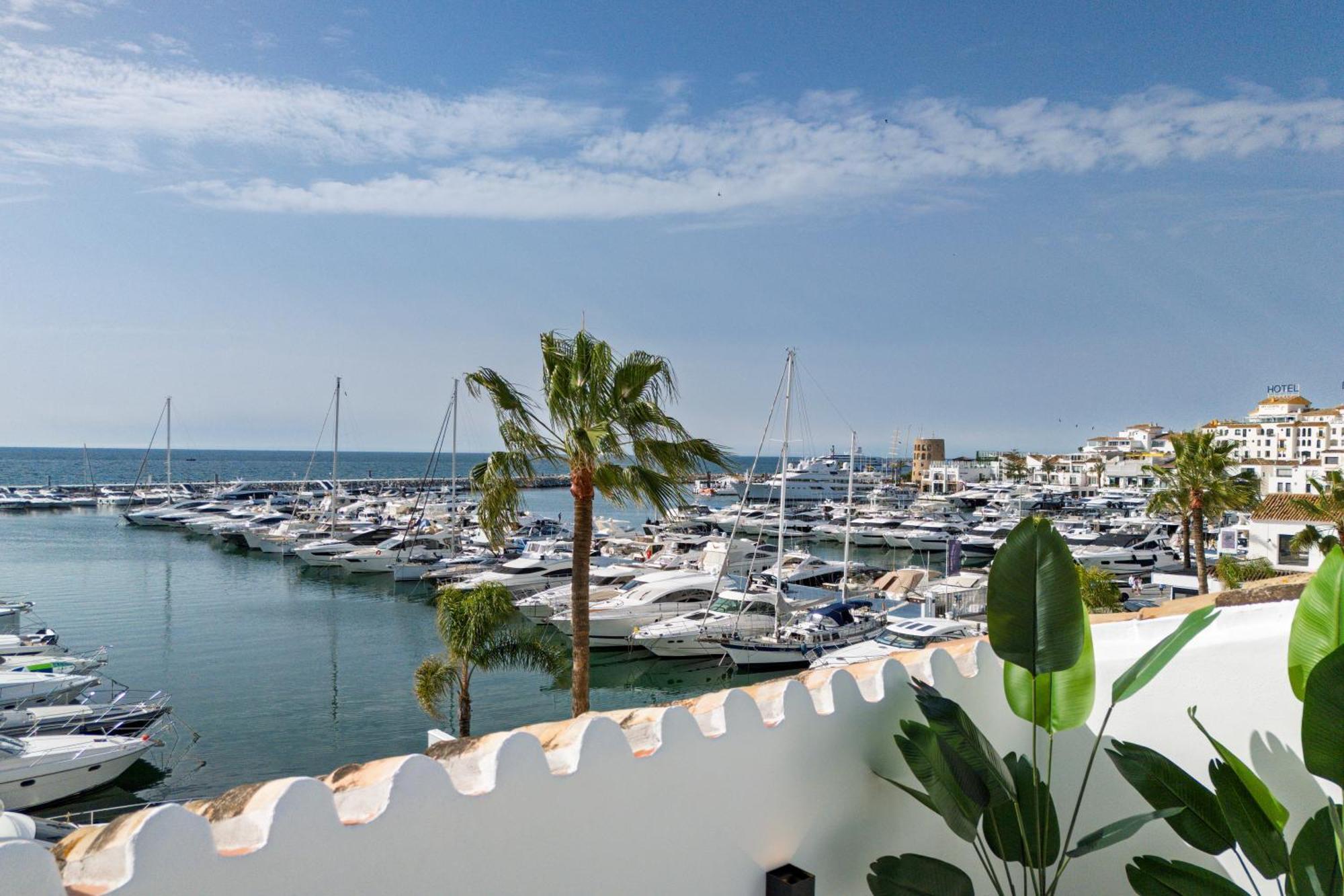 Ferienwohnung 243-Fully Renovated-Puerto Banus Marbella Front Line Penthouse Exterior foto